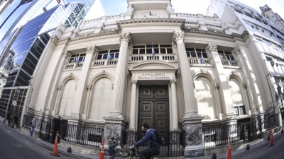 Cu&aacute;les son las medidas del Banco Central para defender las reservas y evitar maniobras con importaciones