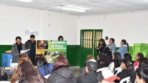 Exitosa jornada de "Las familias van a la escuela"