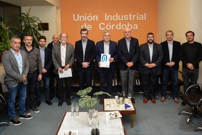 Morales enriquece con industriales cordobeses su plan econ&oacute;mico federal