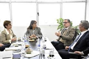 Educaci&oacute;n recibi&oacute; a la Mesa de Enlace para analizar el nuevo R&eacute;gimen Penal Juvenil