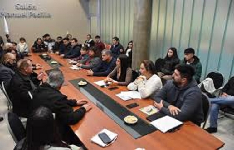 Bomberos voluntarios presentaron propuestas en la Comisi&oacute;n de Asuntos Sociales para fortalecer su labor