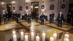 El Presidente rindi&oacute; homenaje a las v&iacute;ctimas de la pandemia y convoc&oacute; a "construir sin divisiones"