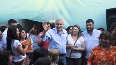 Agenda Abierta: Gerardo Morales se reuni&oacute; con vecinos del barrio Santa Rita